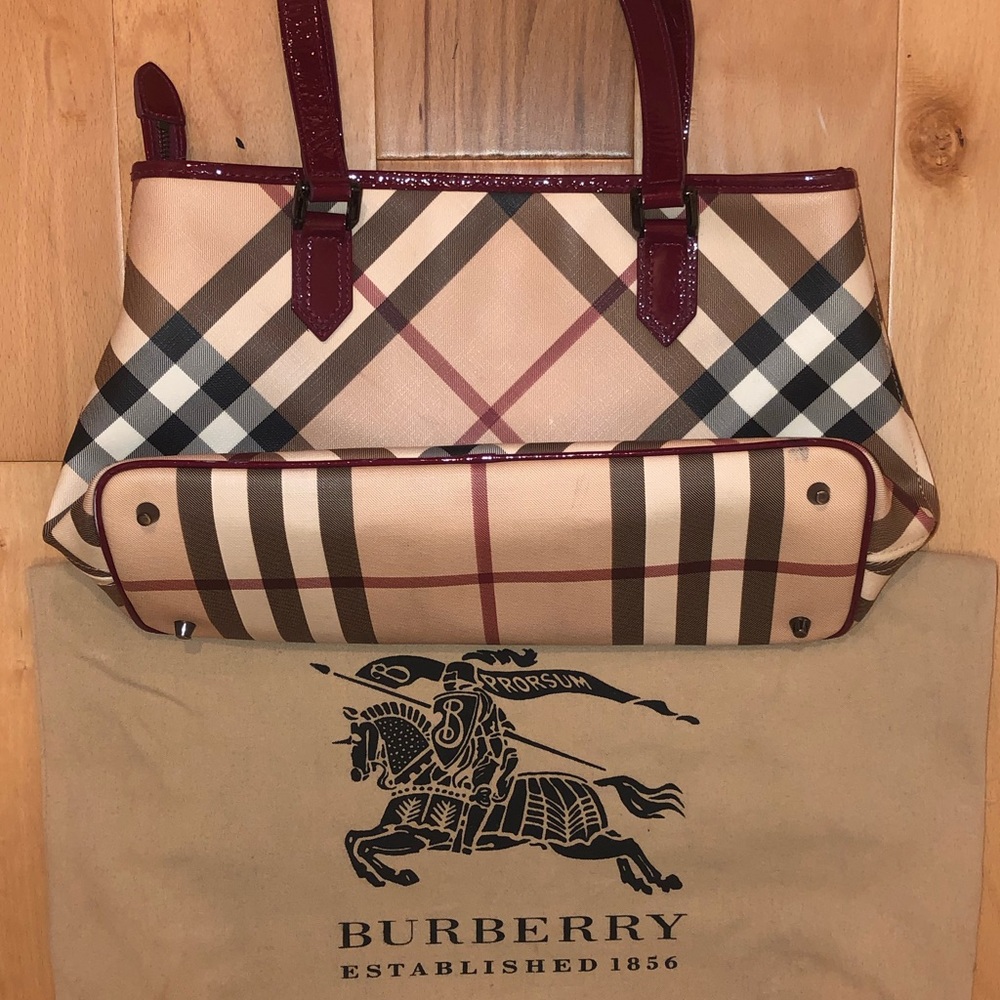 Burberry Nova Check Zip Tote in Raspberry Sorbet